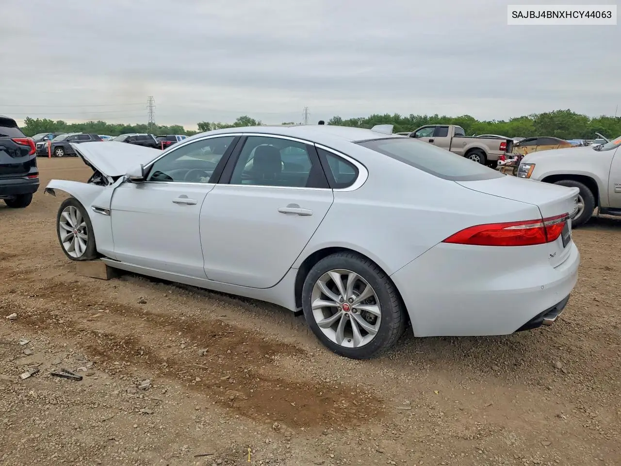 2017 Jaguar Xf Premium VIN: SAJBJ4BNXHCY44063 Lot: 54920346