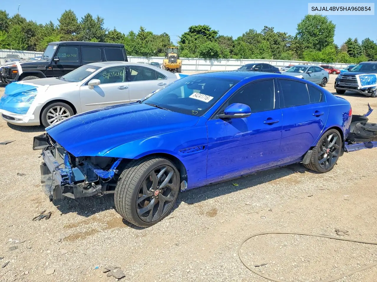 2017 Jaguar Xe R - Sport
