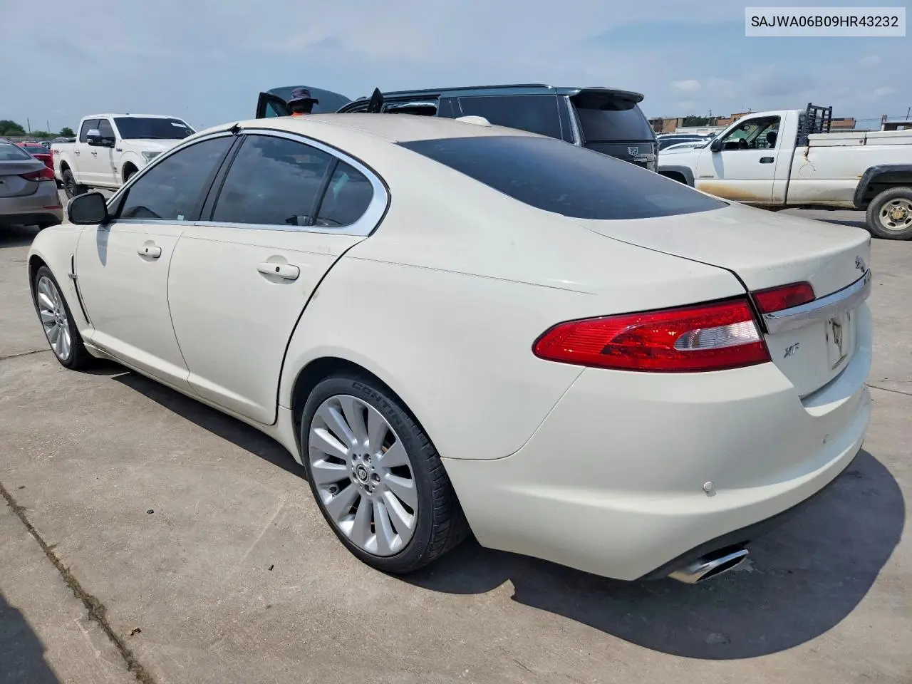 2009 Jaguar Xf Premium Luxury VIN: SAJWA06B09HR43232 Lot: 53671956