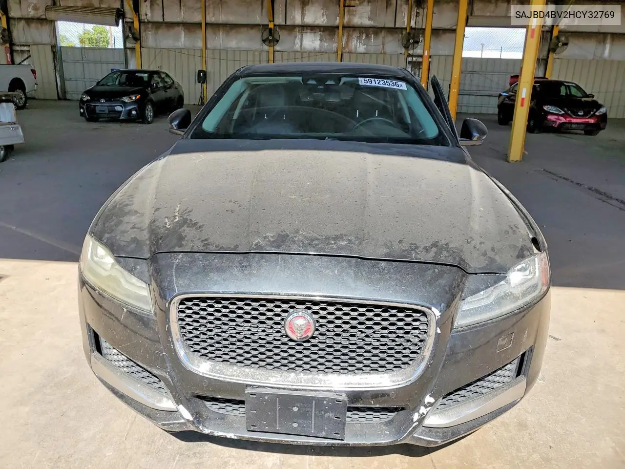 SAJBD4BV2HCY32769 2017 Jaguar Xf Premium