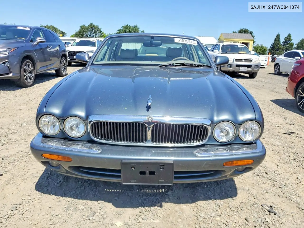 1998 Jaguar Xj8 VIN: SAJHX1247WC841374 Lot: 51876646