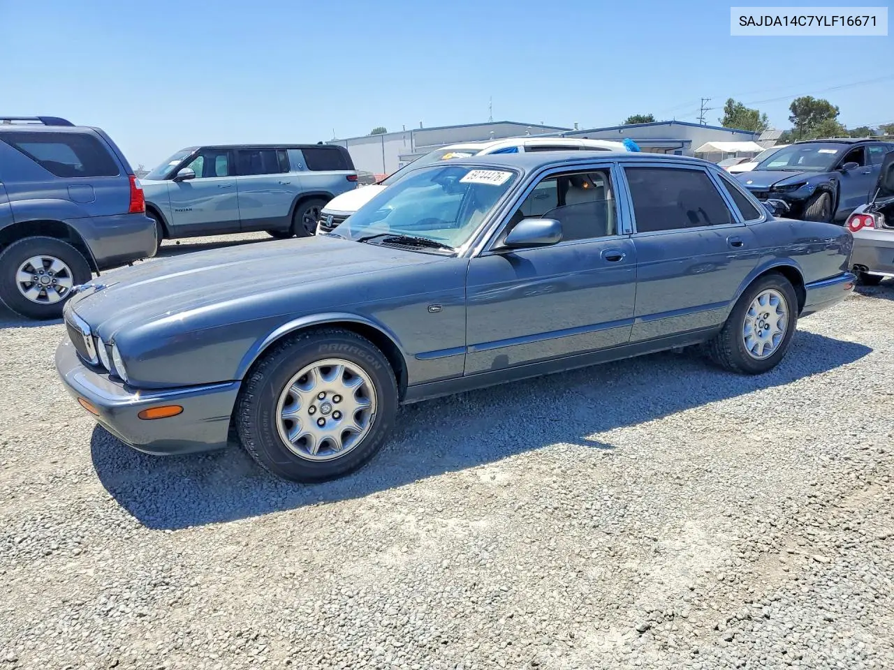 2000 Jaguar Xj8 VIN: SAJDA14C7YLF16671 Lot: 59744476