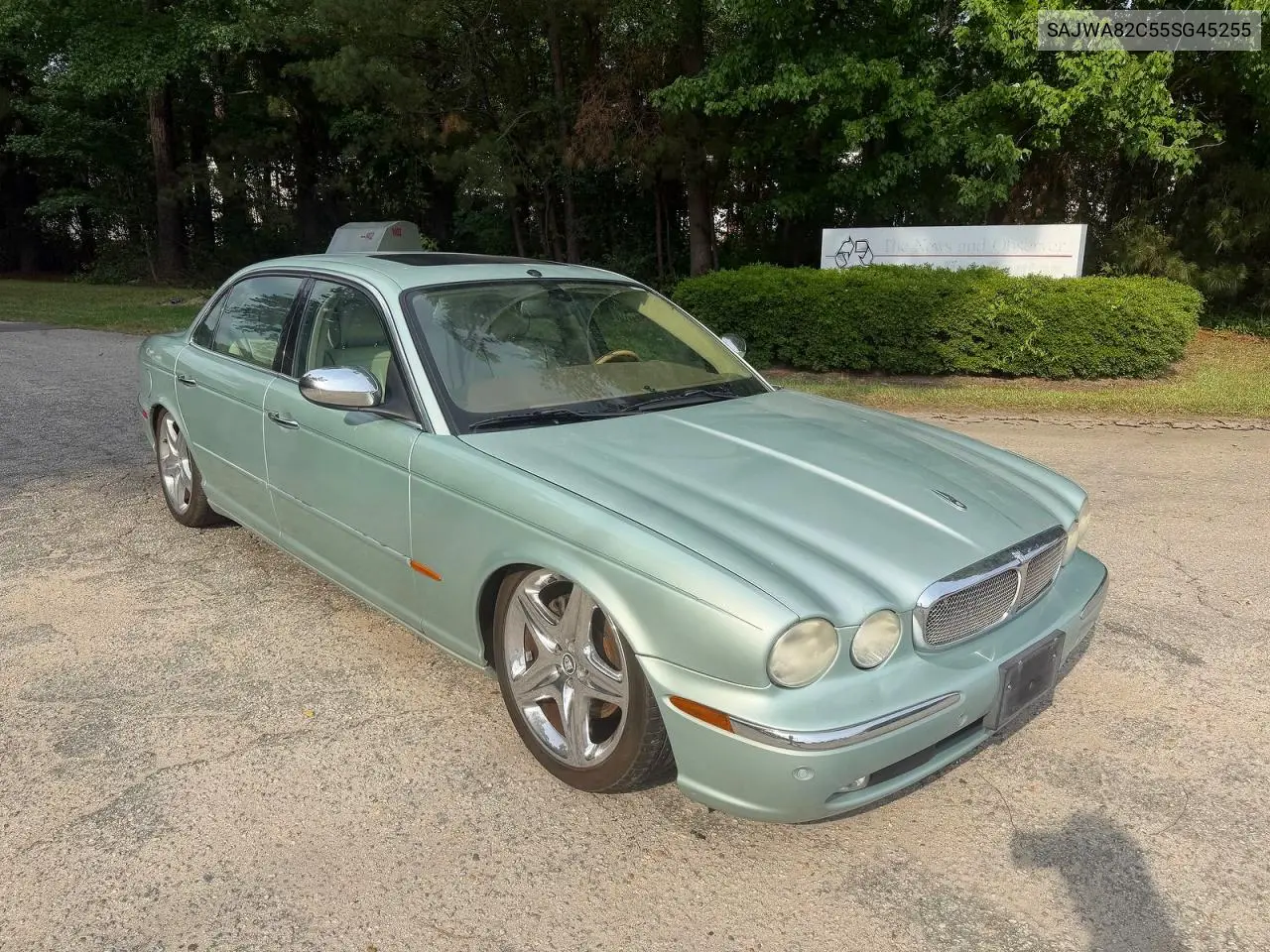 2005 Jaguar Vandenplas