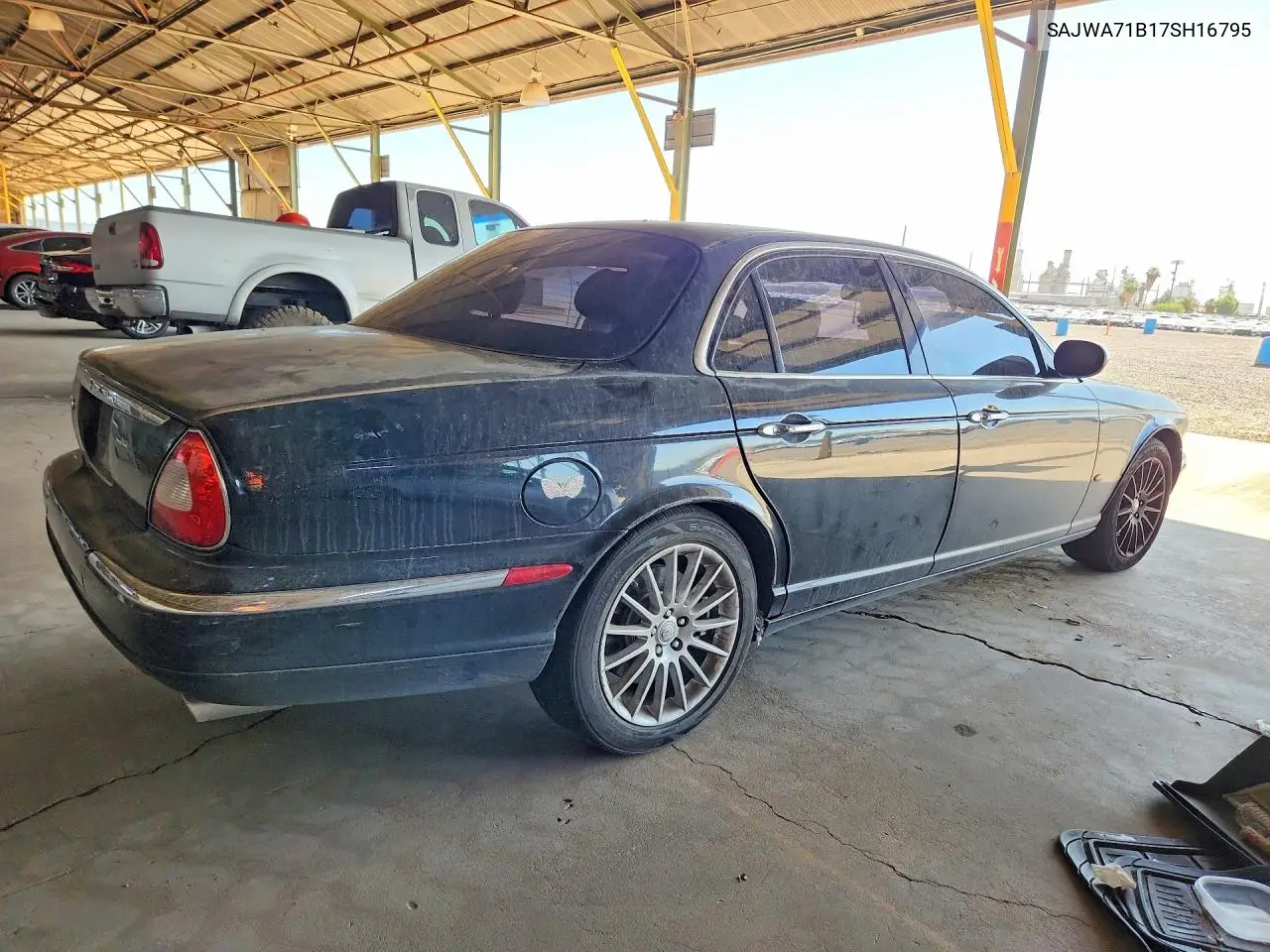 2007 Jaguar Xj8 VIN: SAJWA71B17SH16795 Lot: 55990426