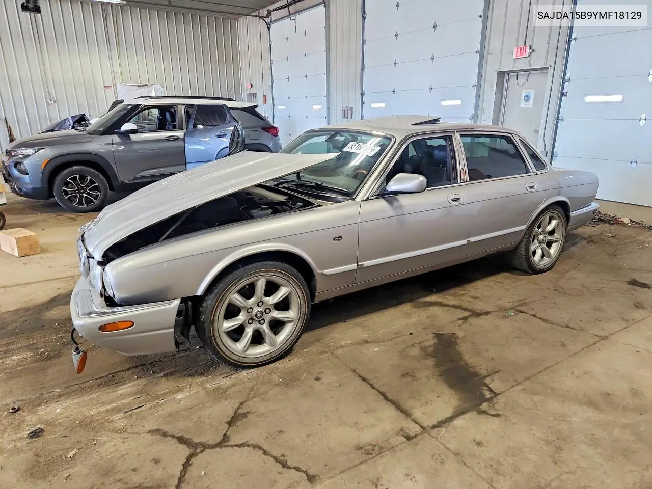 2000 Jaguar Xjr VIN: SAJDA15B9YMF18129 Lot: 55168276