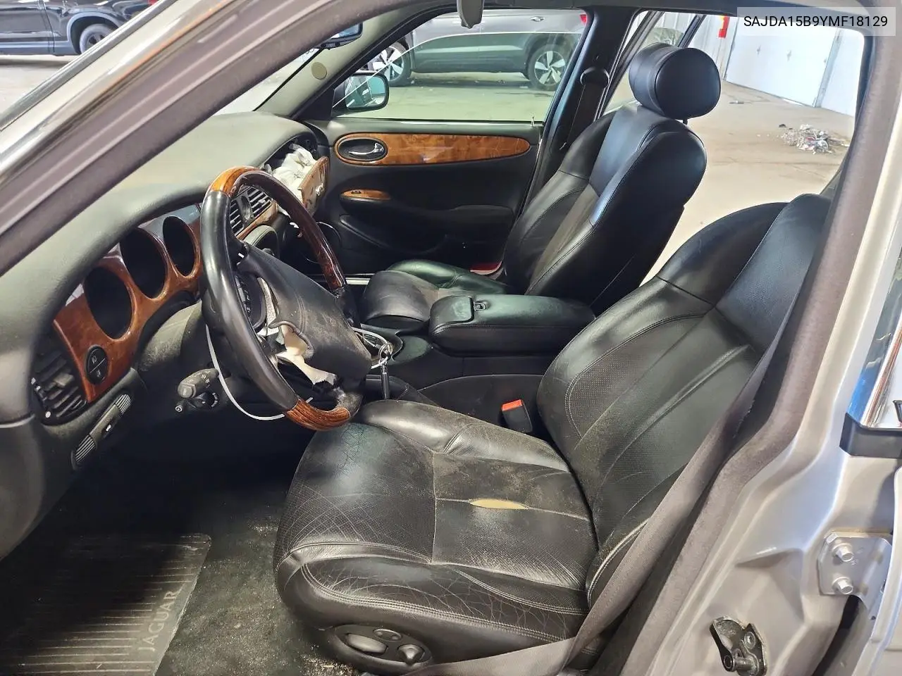 2000 Jaguar Xjr VIN: SAJDA15B9YMF18129 Lot: 55168276