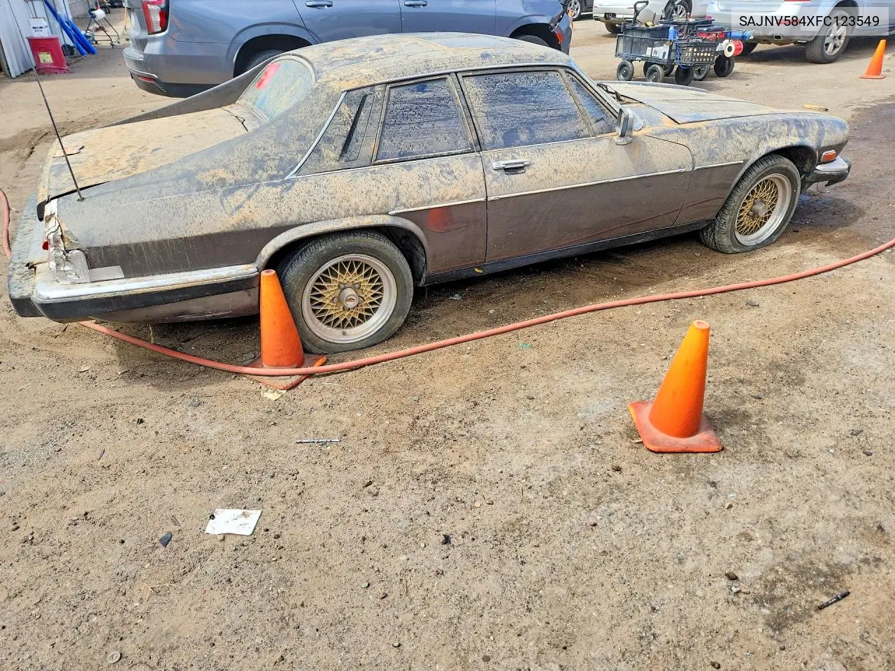 1985 Jaguar Xjs VIN: SAJNV584XFC123549 Lot: 61565186