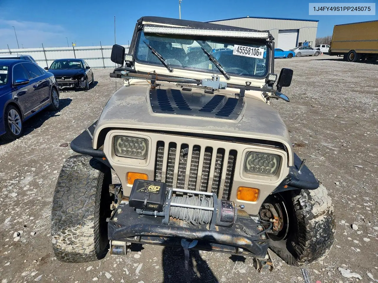 I (YJ)