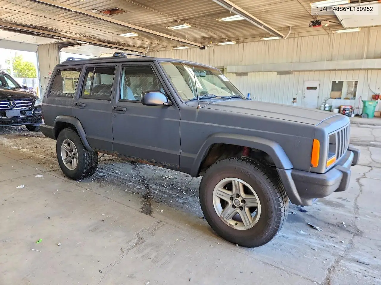 II (XJ)