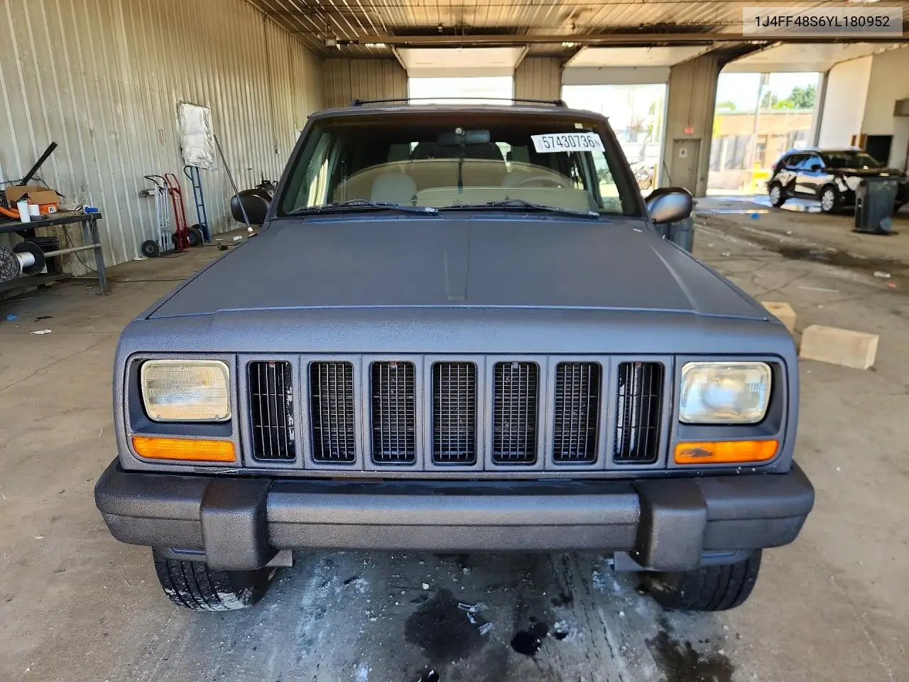 II (XJ)