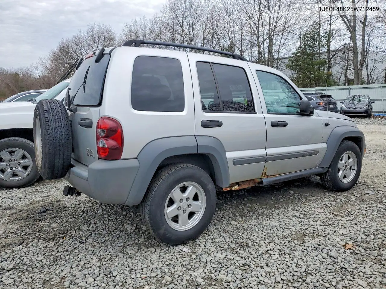 2005 Jeep Liberty Sport VIN: 1J8GL48K25W712459 Lot: 47687676