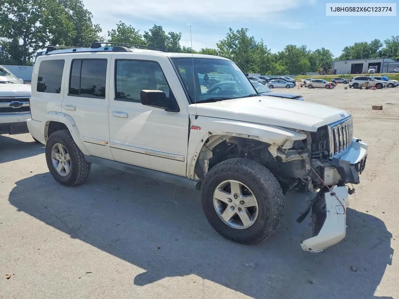 2006 Jeep Commander Limited VIN: 1J8HG582X6C123774 Lot: 57595066