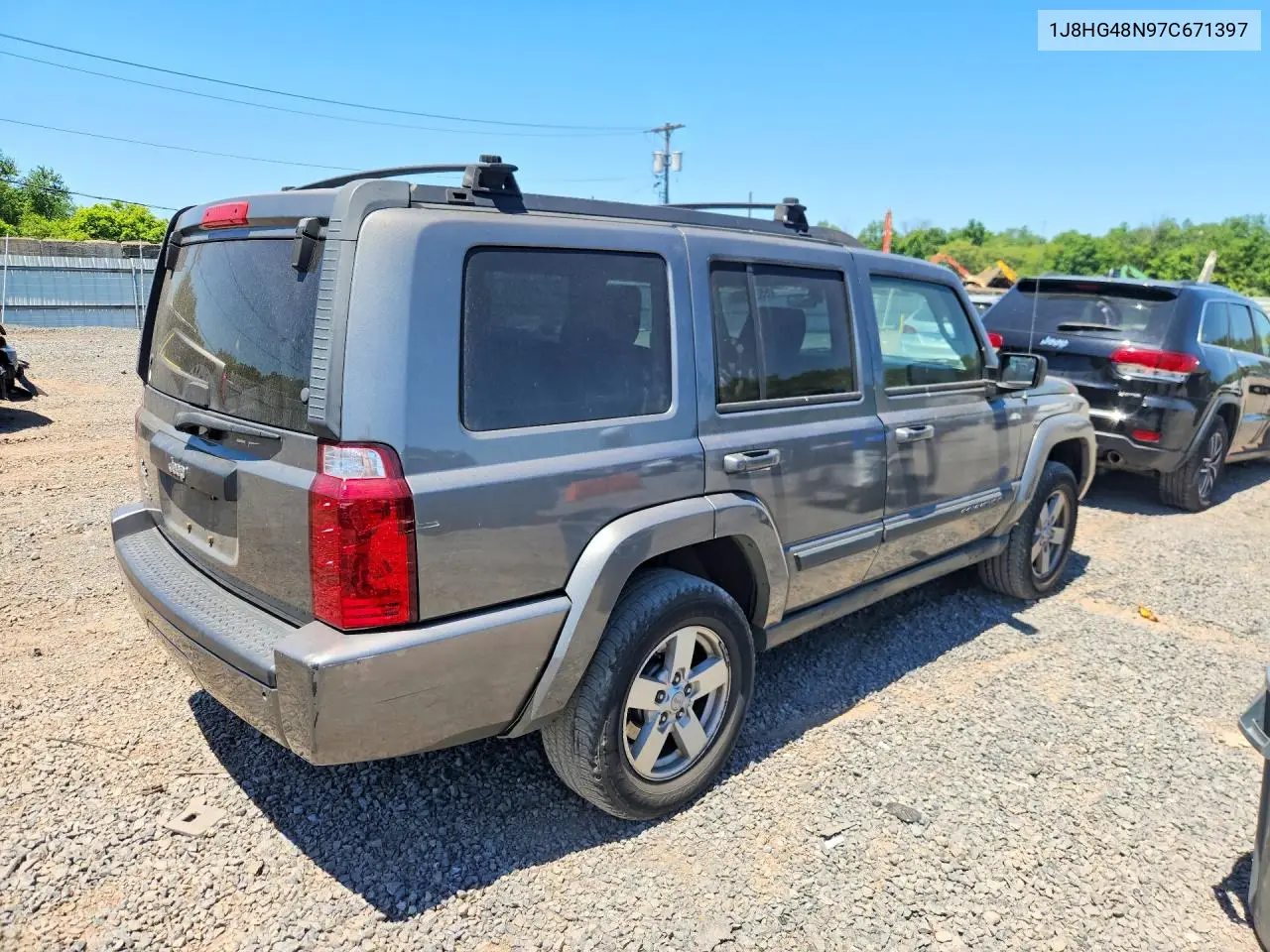 2007 Jeep Commander VIN: 1J8HG48N97C671397 Lot: 55207906