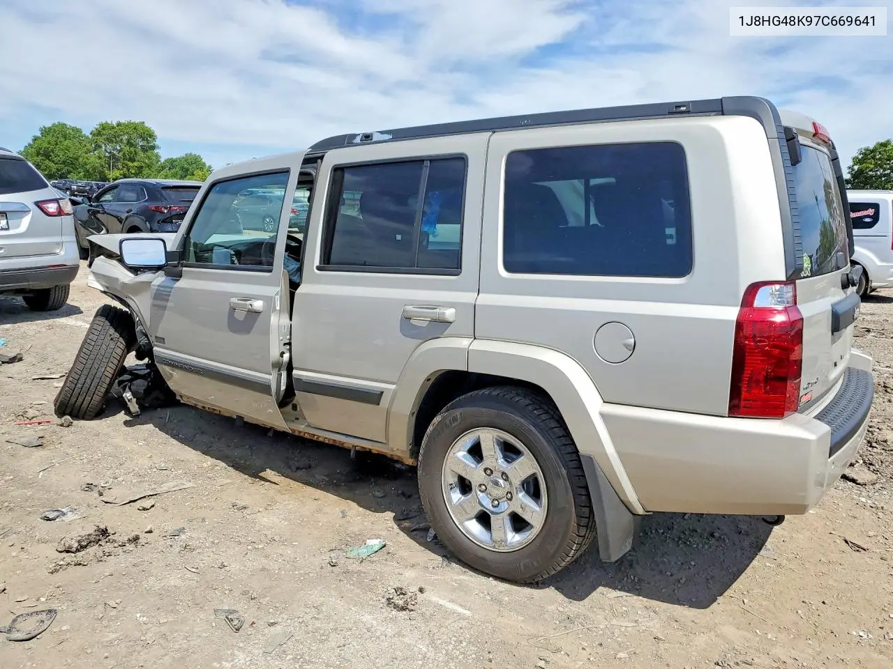 2007 Jeep Commander VIN: 1J8HG48K97C669641 Lot: 55558996
