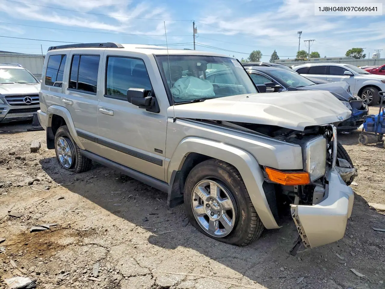 2007 Jeep Commander VIN: 1J8HG48K97C669641 Lot: 55558996