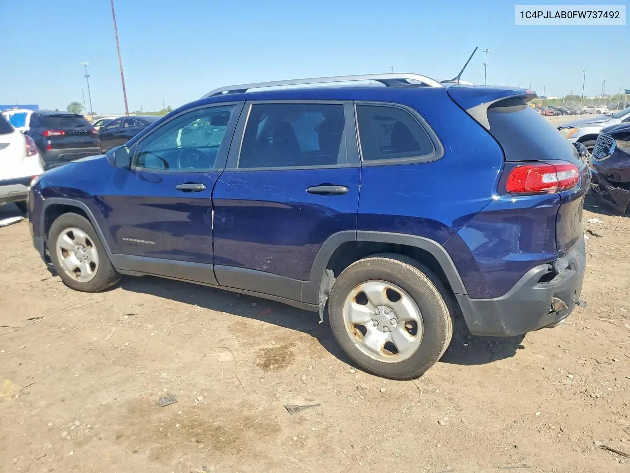 2015 Jeep Cherokee Sport VIN: 1C4PJLAB0FW737492 Lot: 56067586