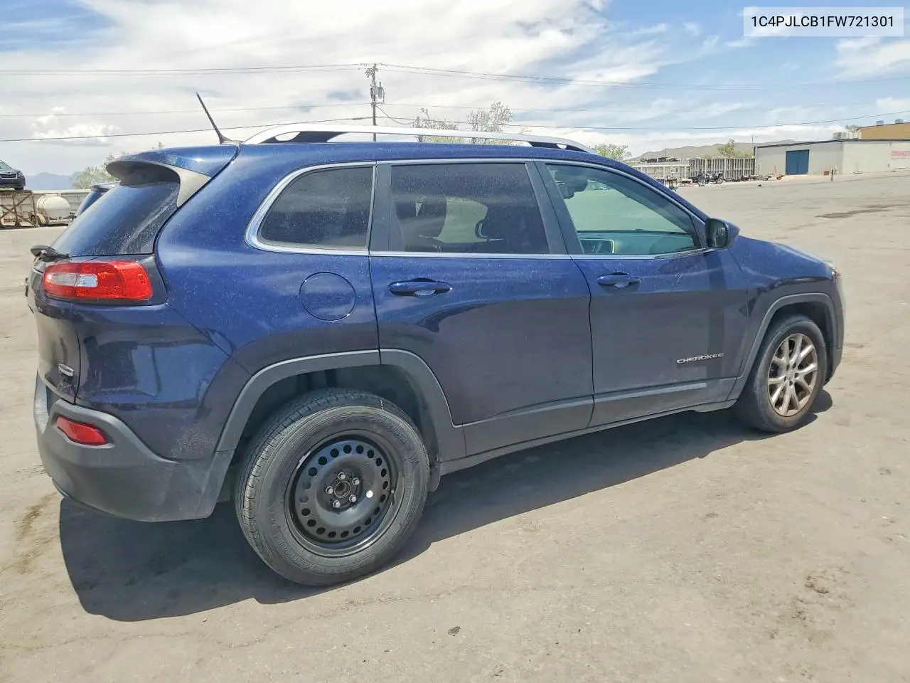 2015 Jeep Cherokee Latitude VIN: 1C4PJLCB1FW721301 Lot: 58828756