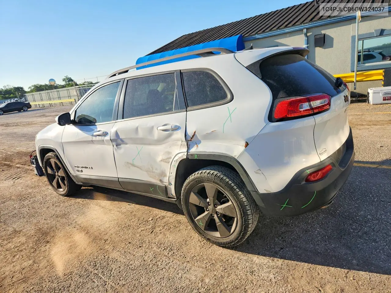2016 Jeep Cherokee Latitude VIN: 1C4PJLCB6GW324037 Lot: 57753416