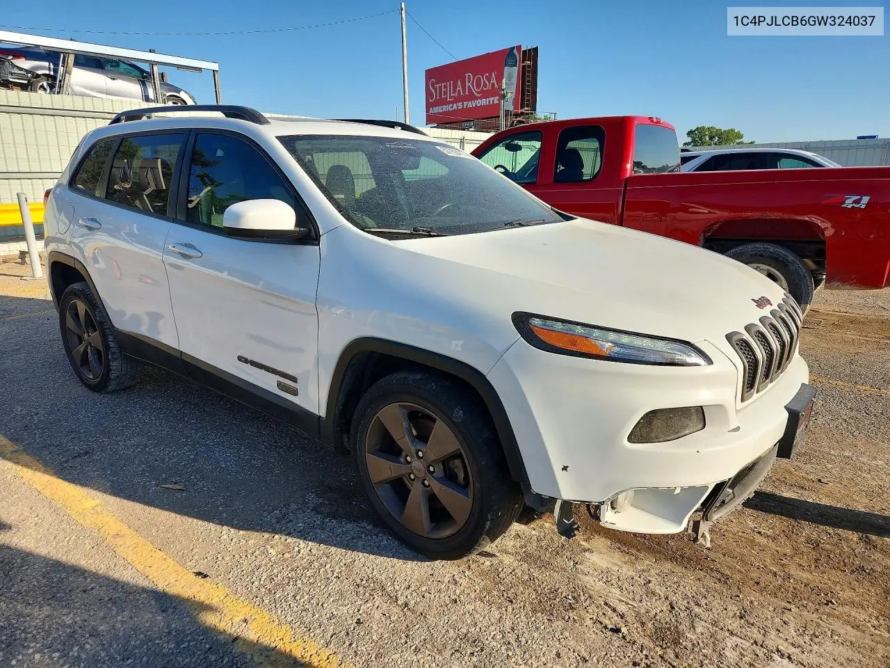 2016 Jeep Cherokee Latitude VIN: 1C4PJLCB6GW324037 Lot: 57753416