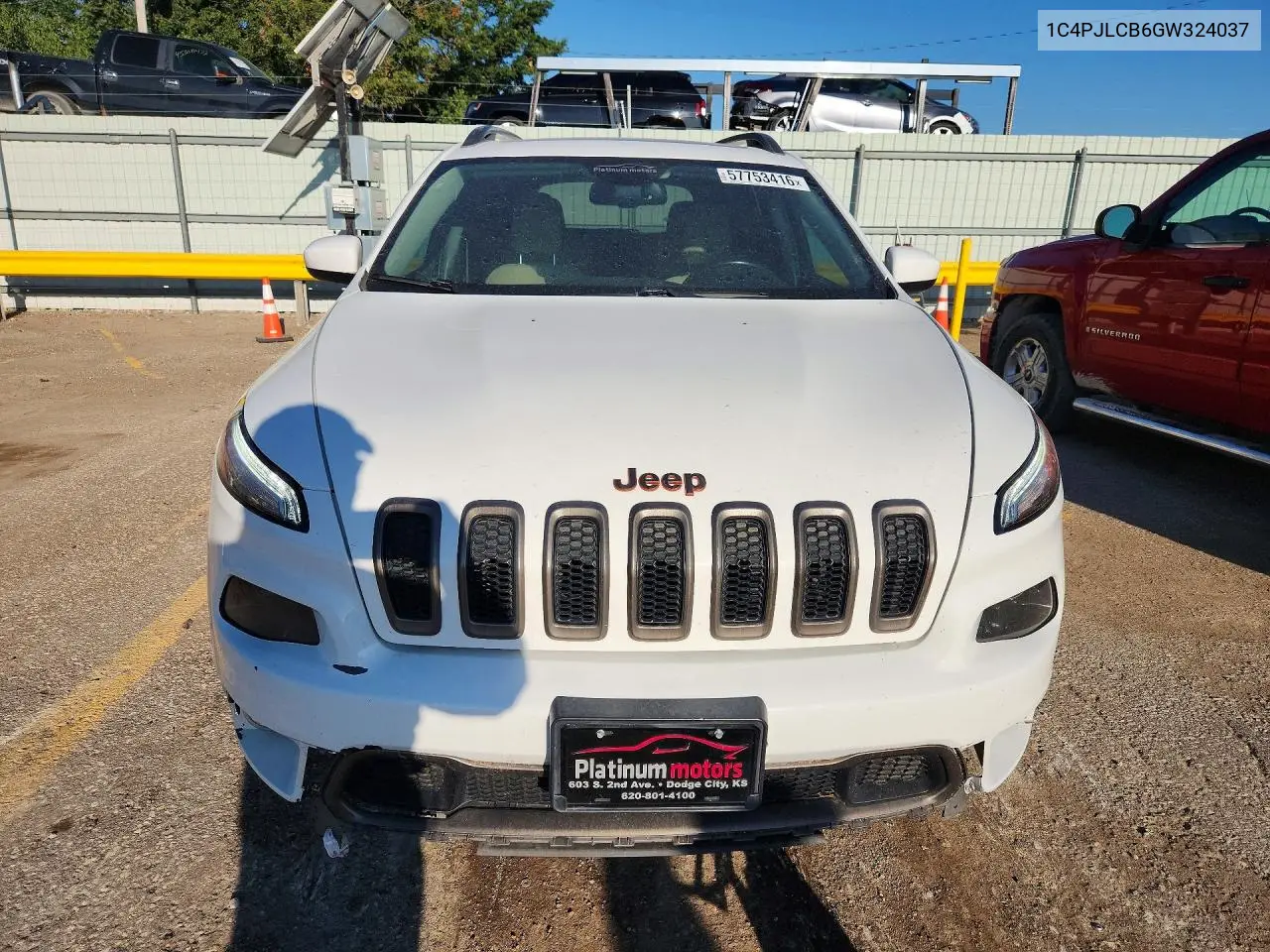 2016 Jeep Cherokee Latitude VIN: 1C4PJLCB6GW324037 Lot: 57753416