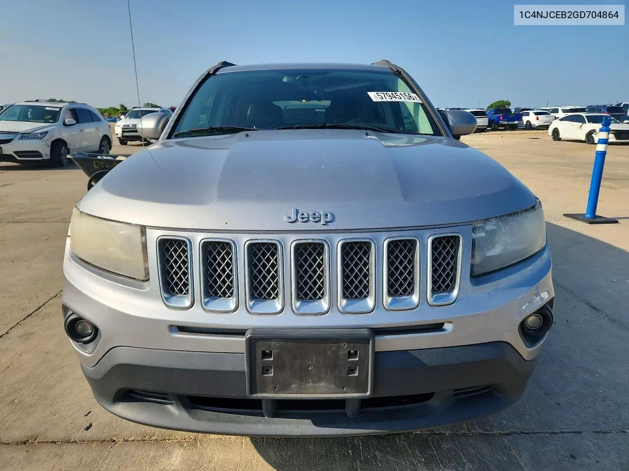 2016 Jeep Compass Latitude VIN: 1C4NJCEB2GD704864 Lot: 57945156