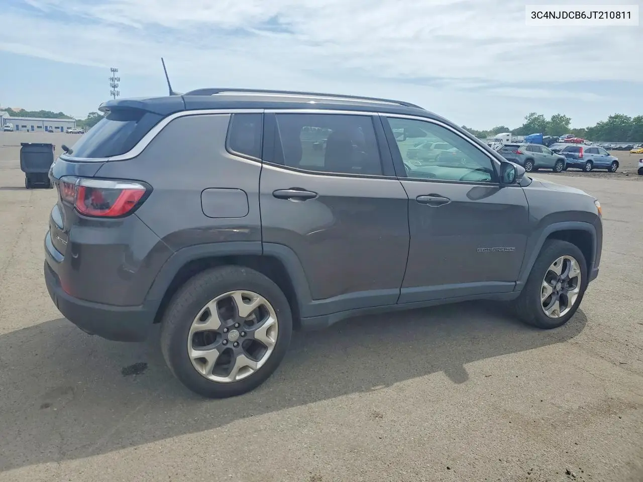 2018 Jeep Compass Limited VIN: 3C4NJDCB6JT210811 Lot: 57312986