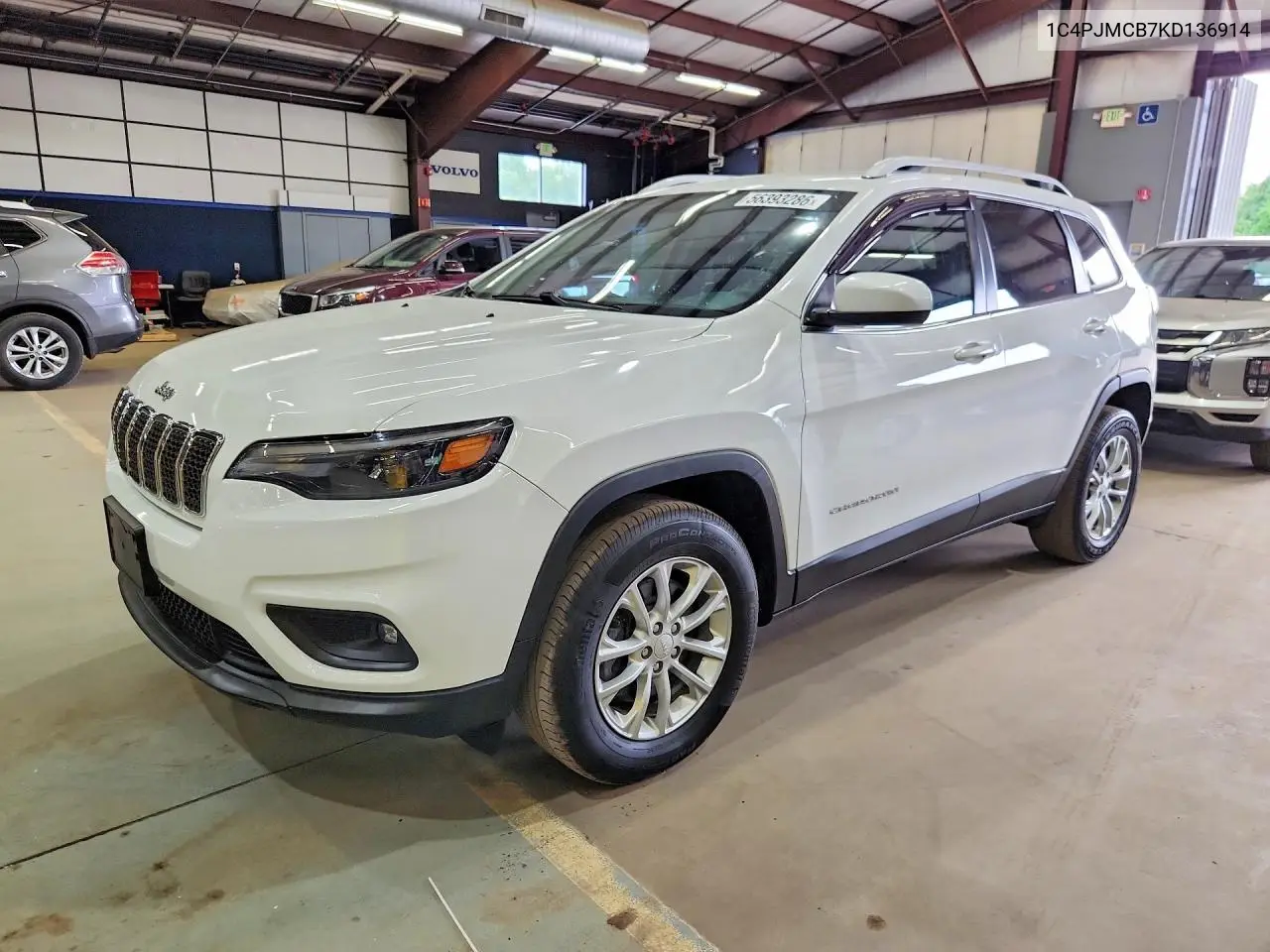 2019 Jeep Cherokee Latitude VIN: 1C4PJMCB7KD136914 Lot: 56393286