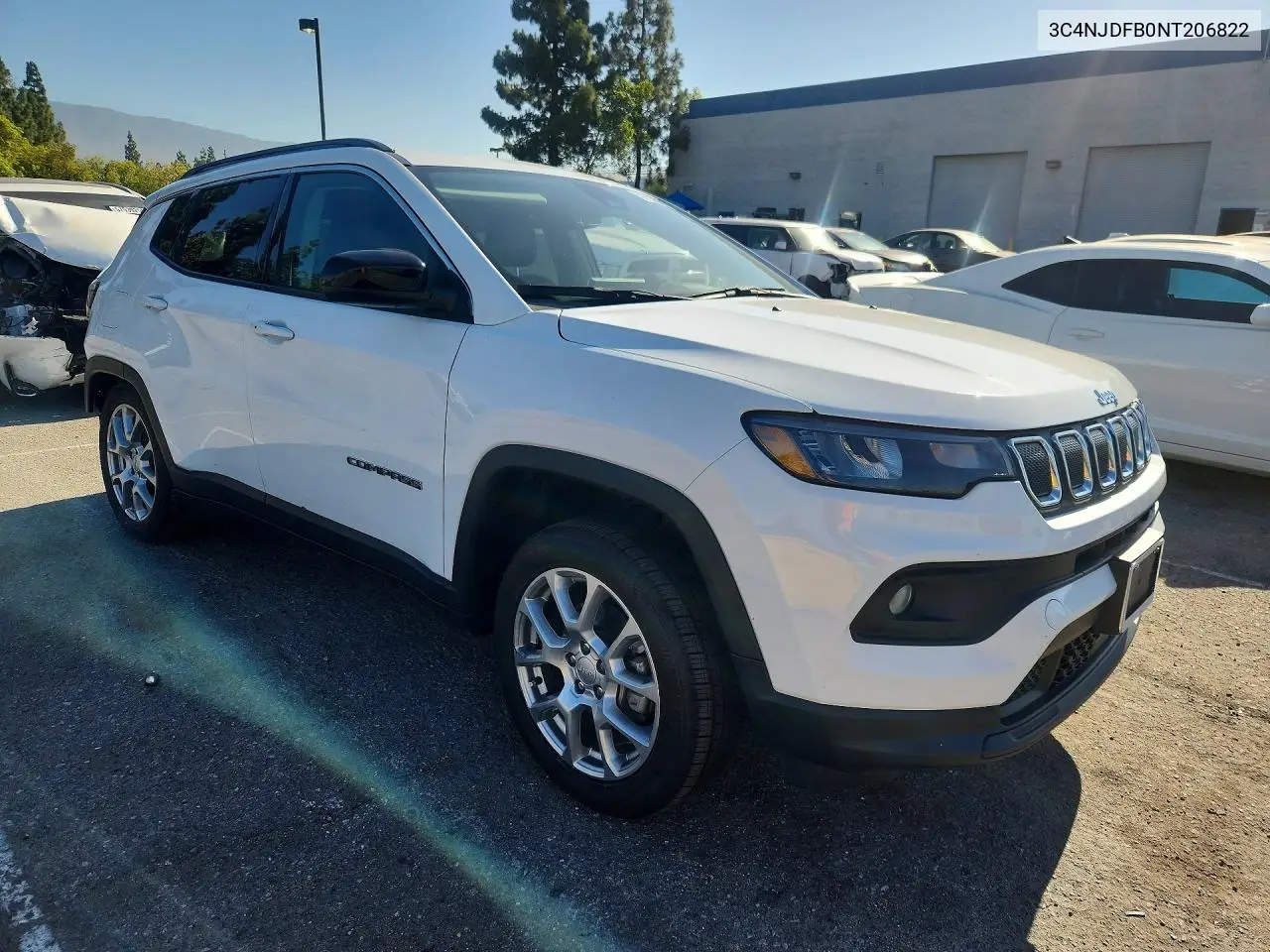 2022 Jeep Compass Latitude Lux VIN: 3C4NJDFB0NT206822 Lot: 57562086