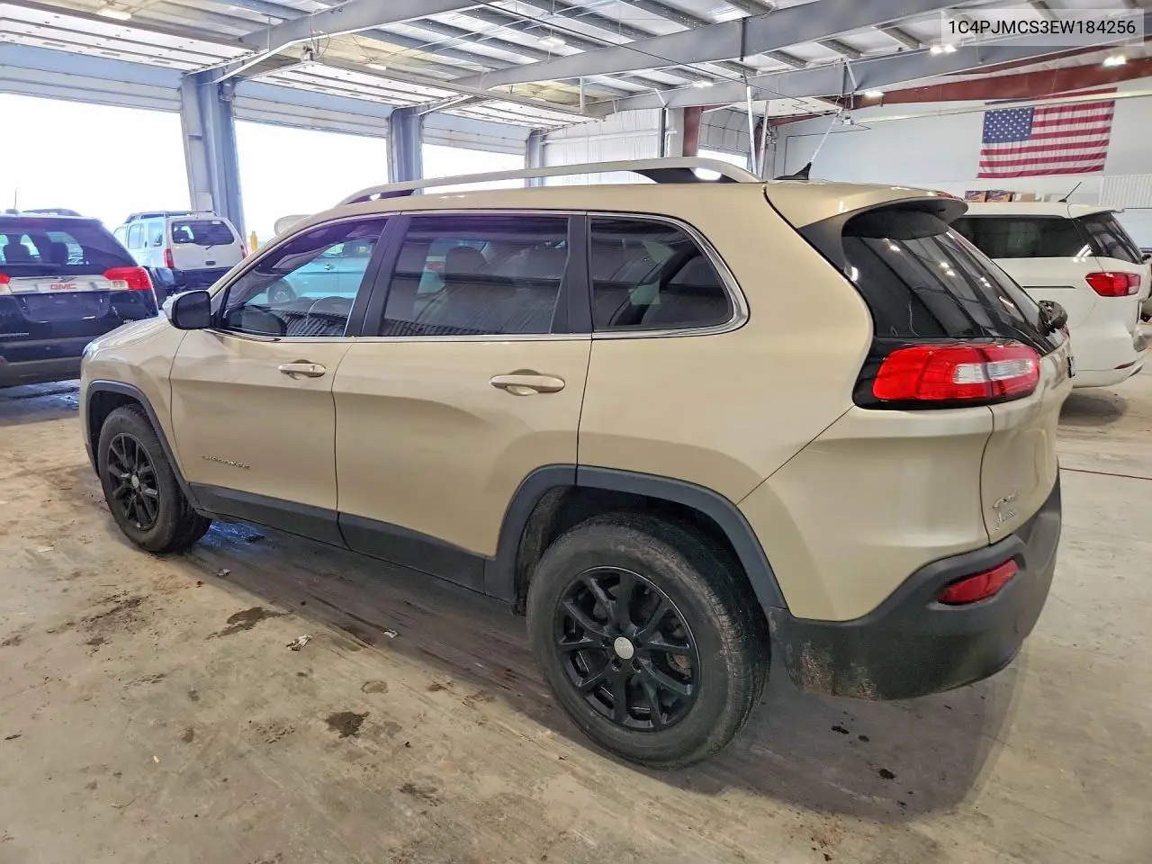 1C4PJMCS3EW184256 2014 Jeep Cherokee Latitude