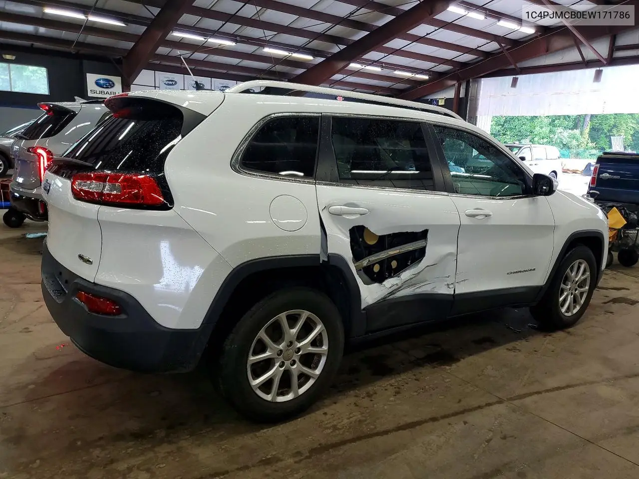 2014 Jeep Cherokee Latitude VIN: 1C4PJMCB0EW171786 Lot: 59997686