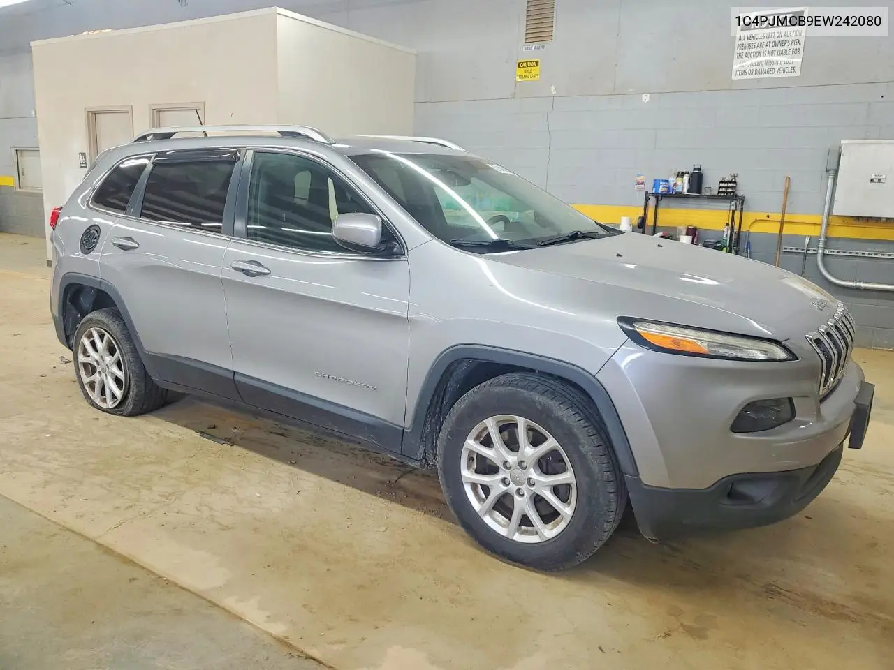 2014 Jeep Cherokee Latitude VIN: 1C4PJMCB9EW242080 Lot: 61468896