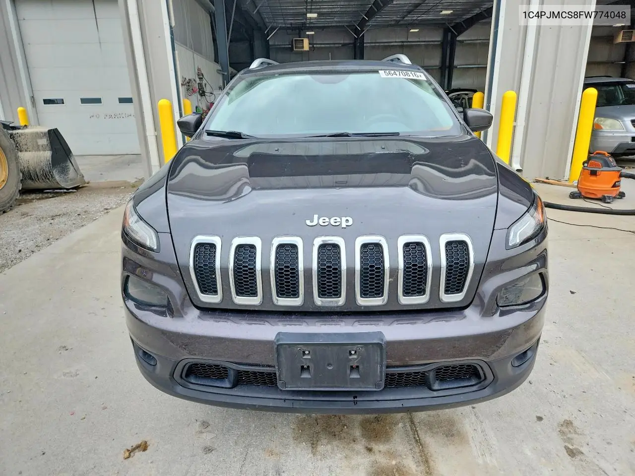 2015 Jeep Cherokee Latitude VIN: 1C4PJMCS8FW774048 Lot: 56470816