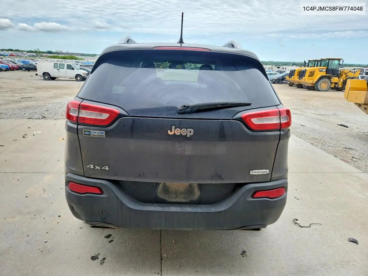 2015 Jeep Cherokee Latitude VIN: 1C4PJMCS8FW774048 Lot: 56470816