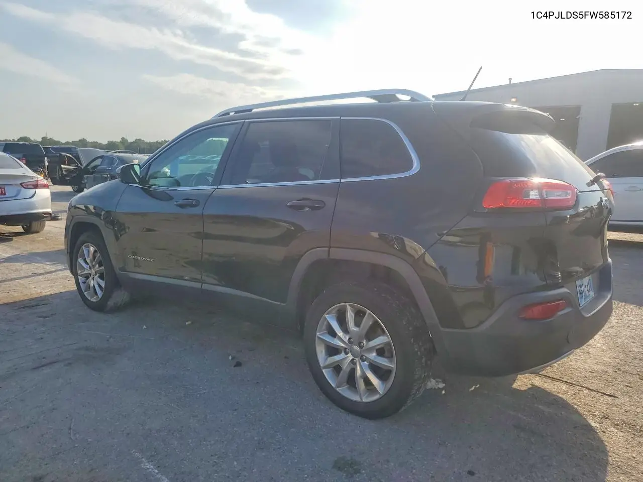 2015 Jeep Cherokee Limited VIN: 1C4PJLDS5FW585172 Lot: 60687676