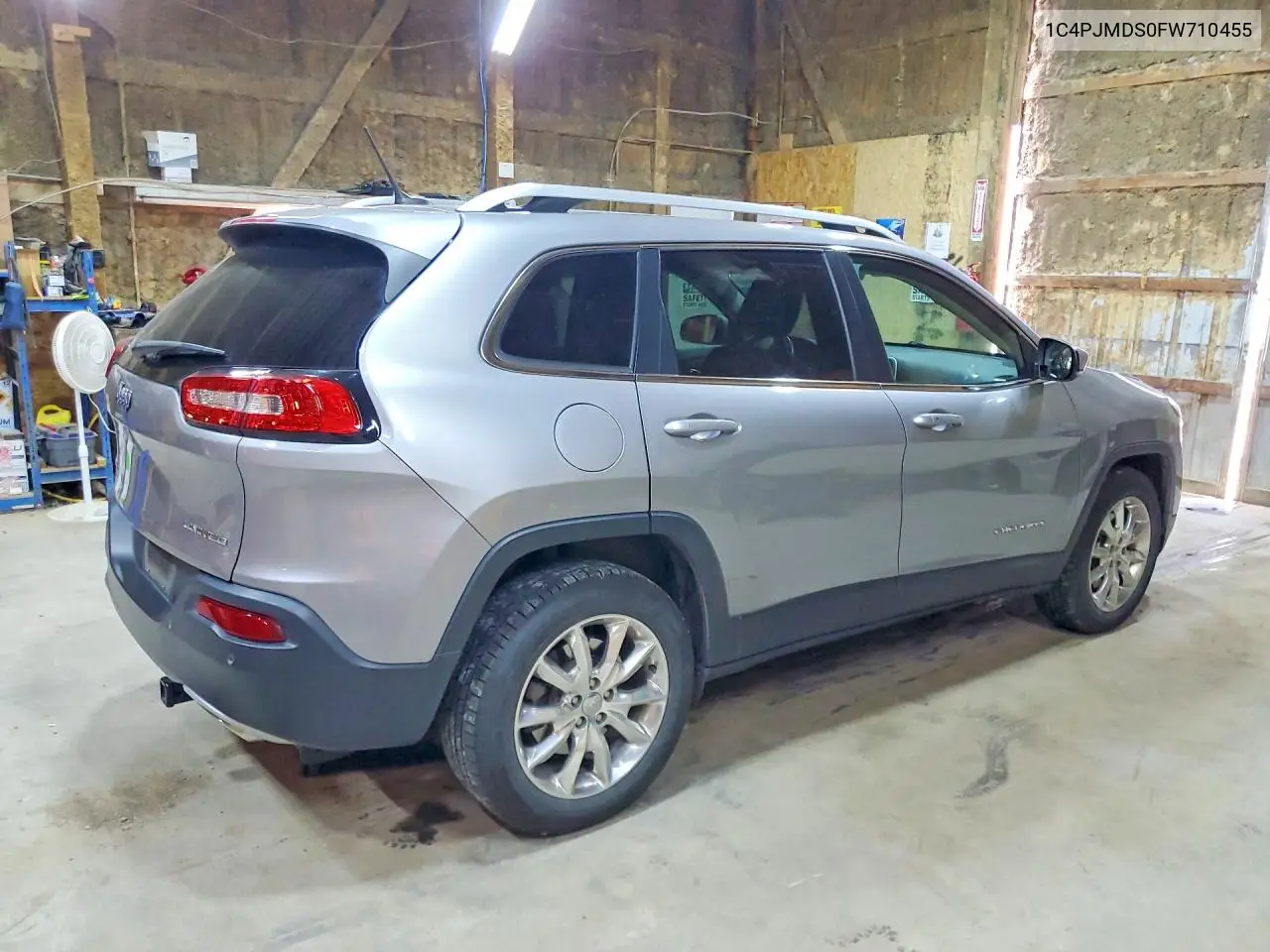 2015 Jeep Cherokee Limited VIN: 1C4PJMDS0FW710455 Lot: 61224566