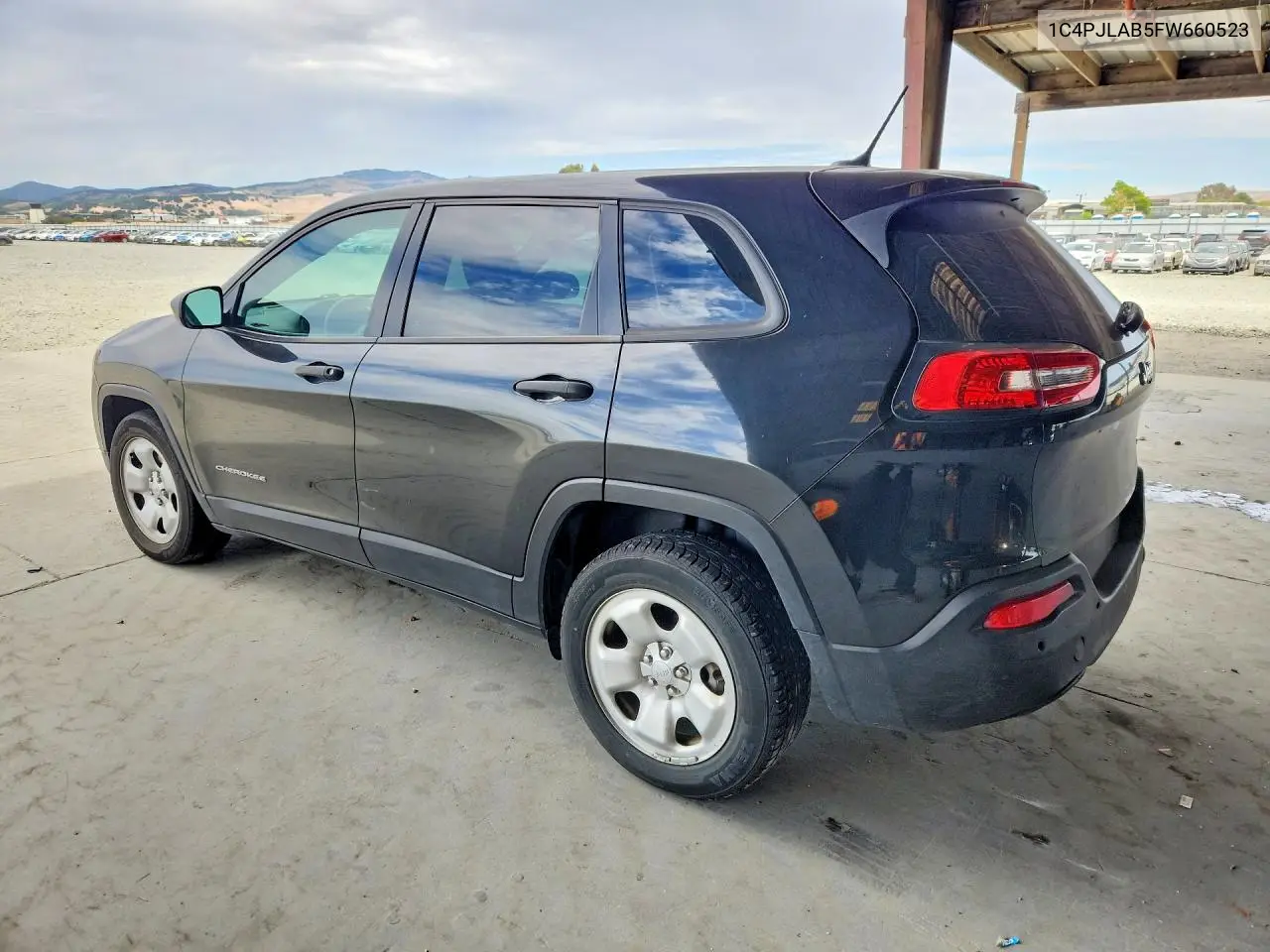 2015 Jeep Cherokee Sport VIN: 1C4PJLAB5FW660523 Lot: 61407256