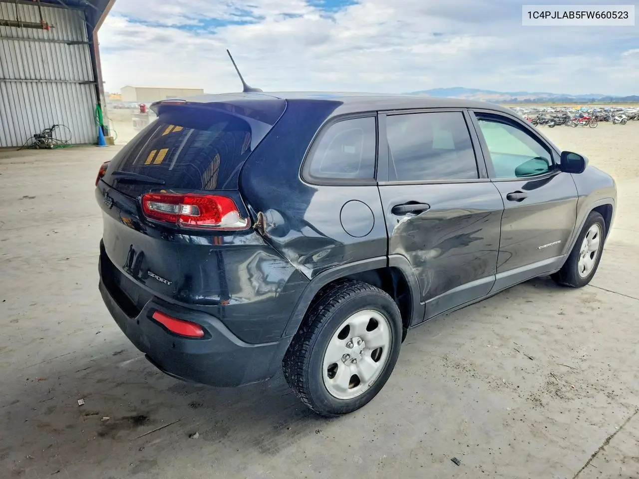 2015 Jeep Cherokee Sport VIN: 1C4PJLAB5FW660523 Lot: 61407256