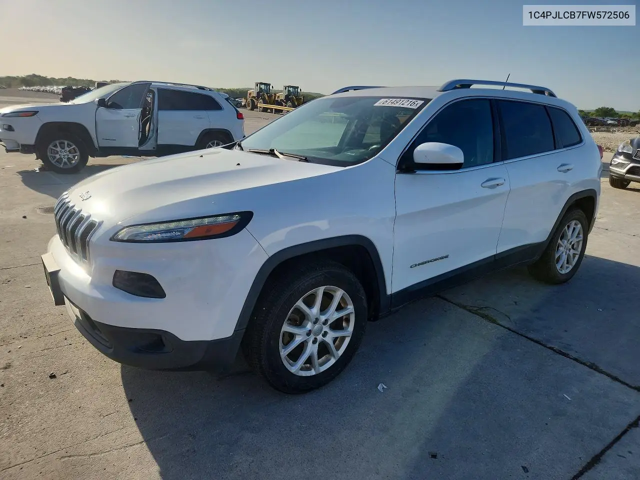 2015 Jeep Cherokee Latitude VIN: 1C4PJLCB7FW572506 Lot: 61491216