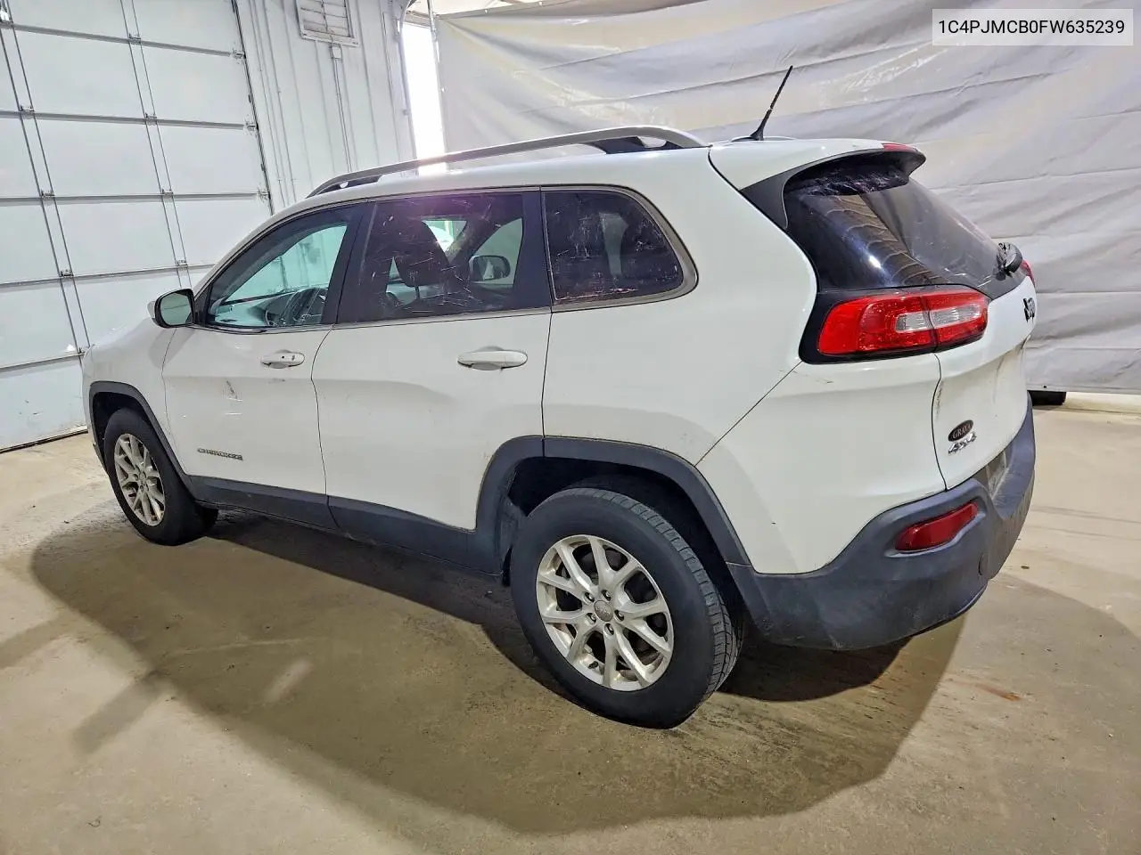2015 Jeep Cherokee Latitude VIN: 1C4PJMCB0FW635239 Lot: 61516116