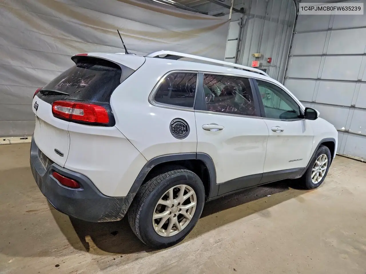 2015 Jeep Cherokee Latitude VIN: 1C4PJMCB0FW635239 Lot: 61516116