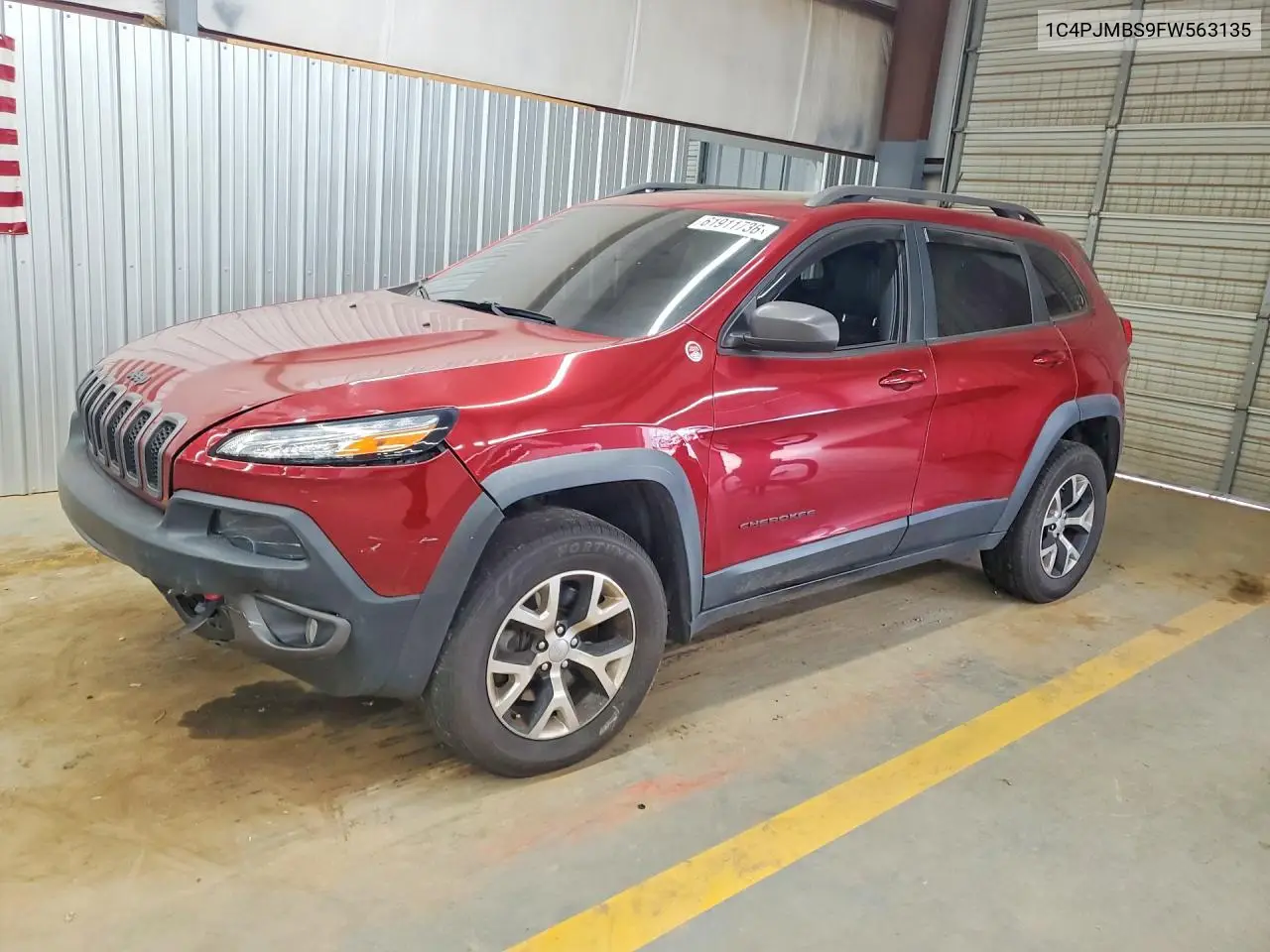 2015 Jeep Cherokee Trailhawk VIN: 1C4PJMBS9FW563135 Lot: 61911736