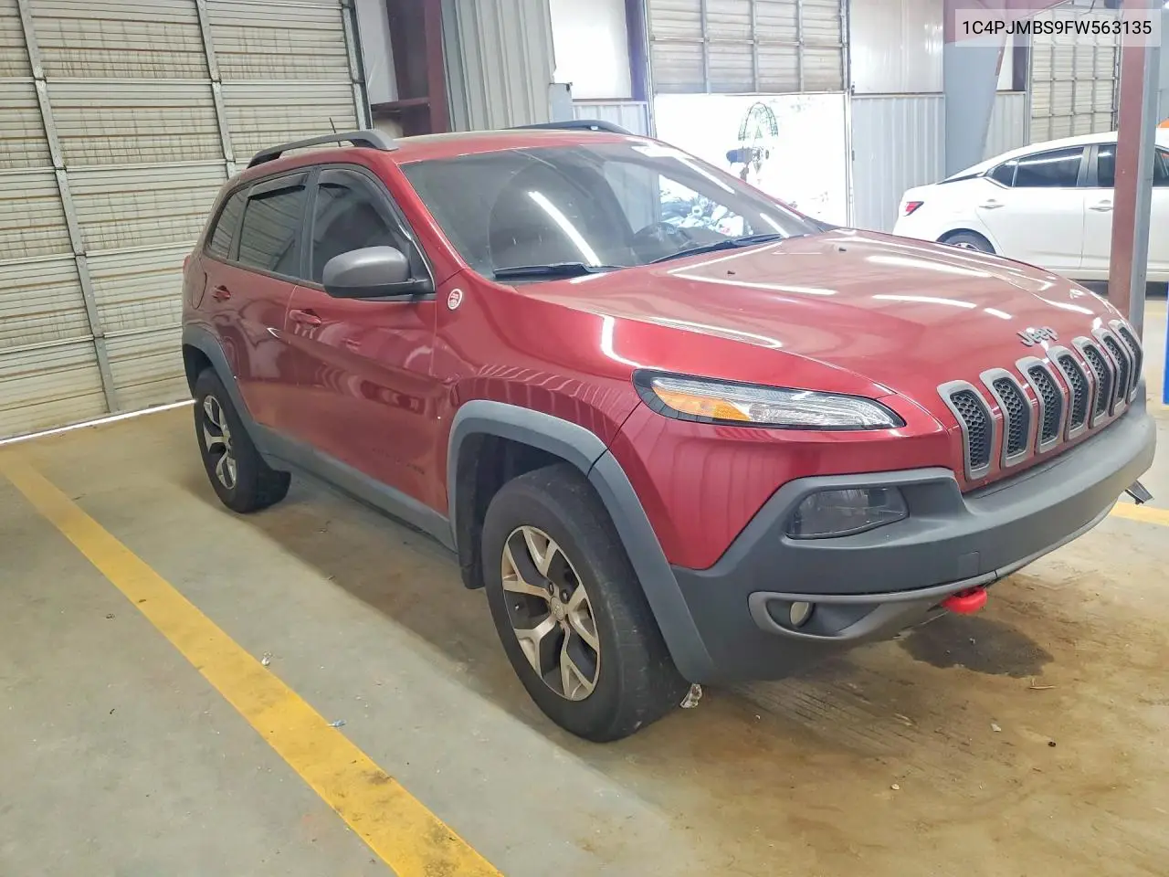 2015 Jeep Cherokee Trailhawk VIN: 1C4PJMBS9FW563135 Lot: 61911736