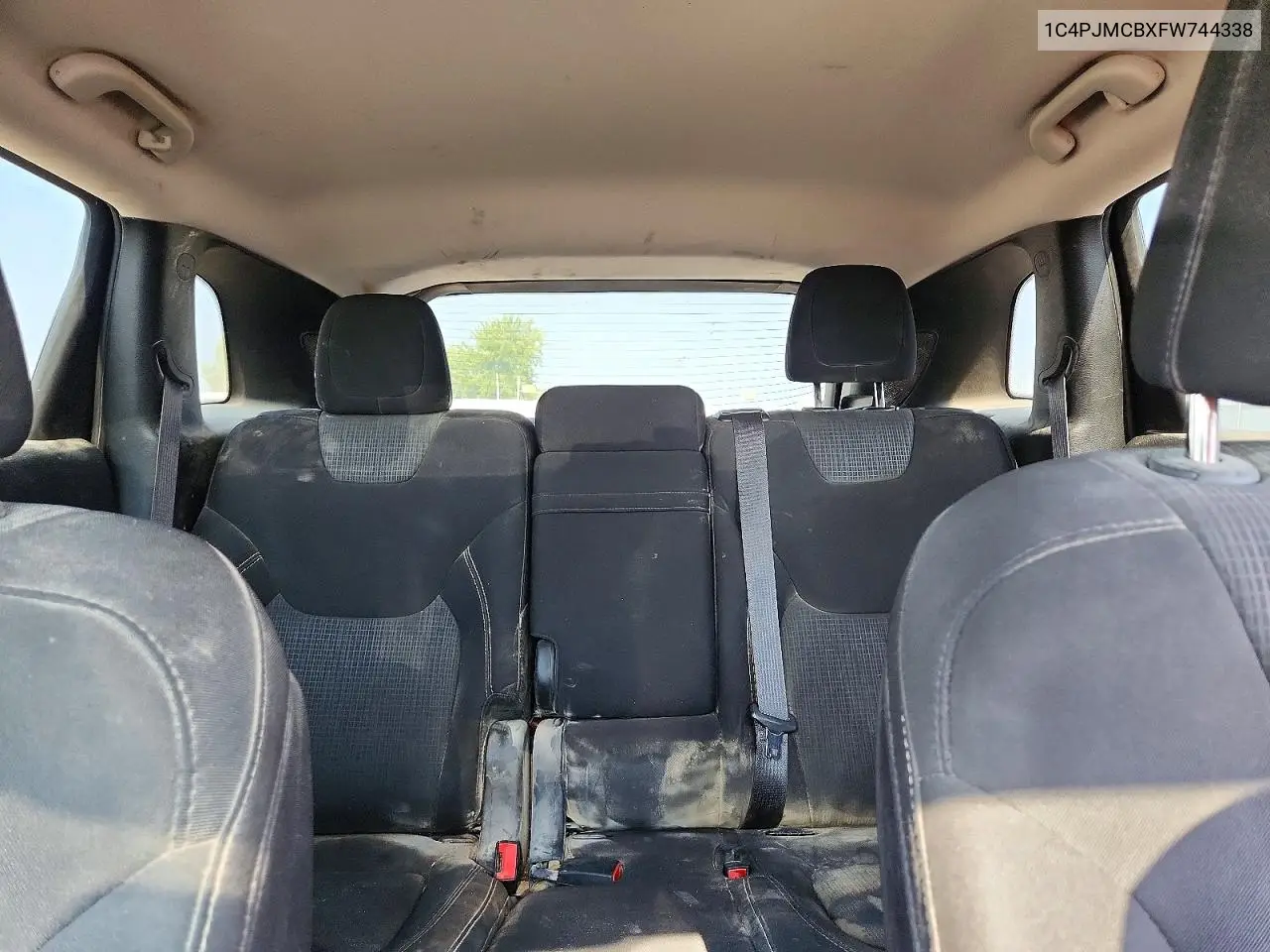 2015 Jeep Cherokee VIN: 1C4PJMCBXFW744338 Lot: 62110656