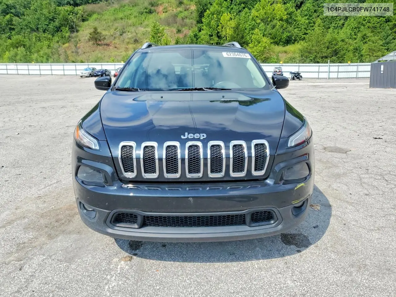 2015 Jeep Cherokee Latitude VIN: 1C4PJLCB0FW741748 Lot: 62304076