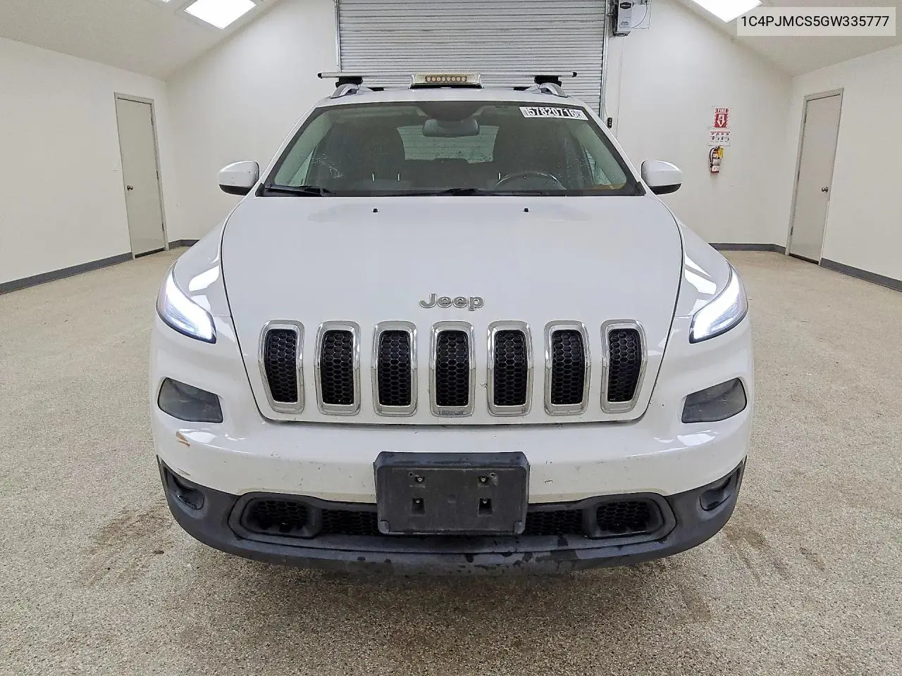 2016 Jeep Cherokee Latitude VIN: 1C4PJMCS5GW335777 Lot: 57820716