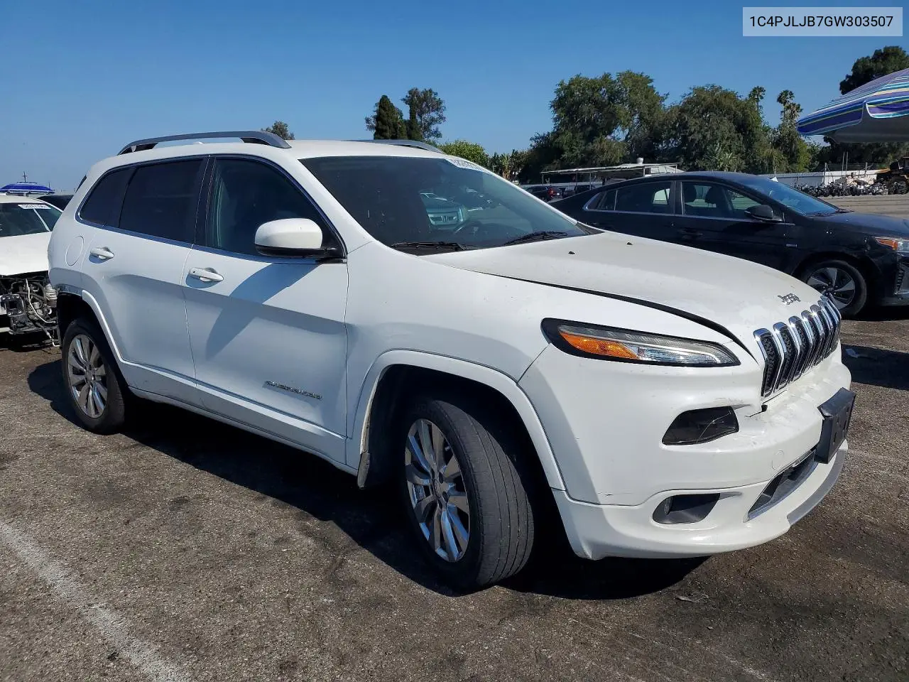 2016 Jeep Cherokee Overland VIN: 1C4PJLJB7GW303507 Lot: 58249636