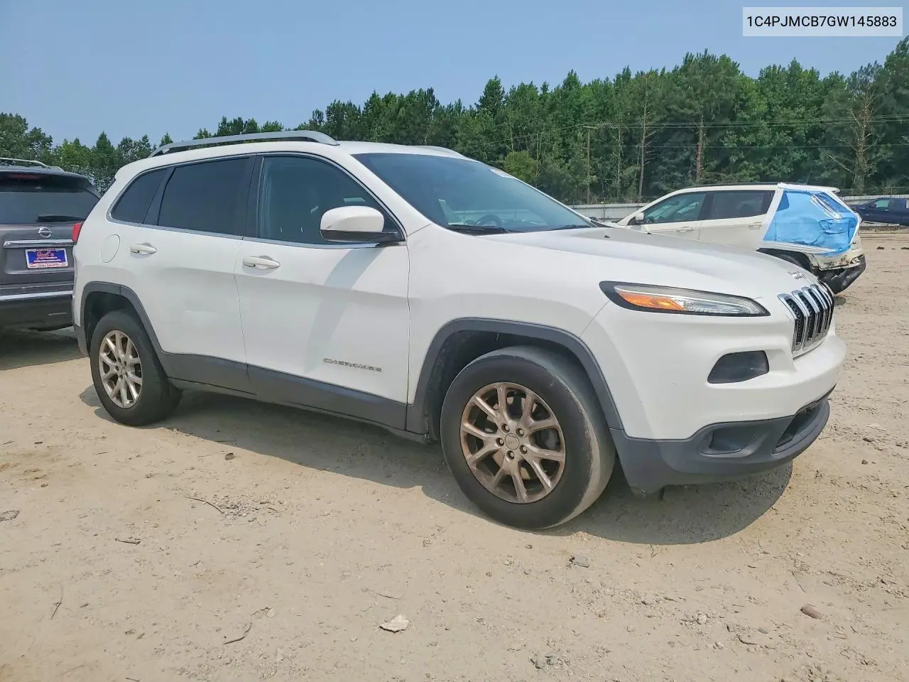 2016 Jeep Cherokee Latitude VIN: 1C4PJMCB7GW145883 Lot: 61226646