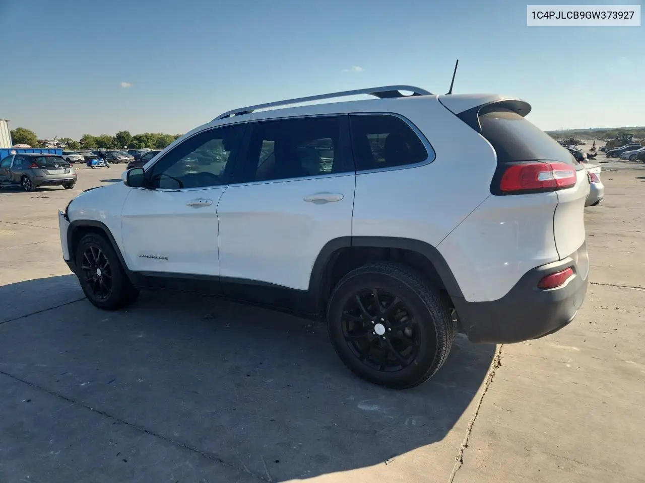 2016 Jeep Cherokee Latitude VIN: 1C4PJLCB9GW373927 Lot: 82410185