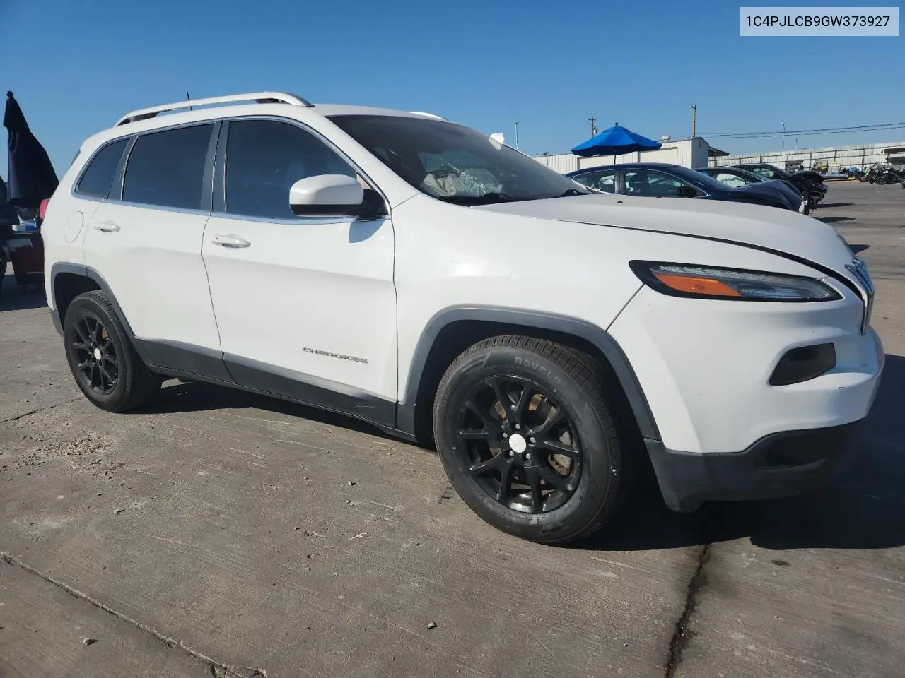 2016 Jeep Cherokee Latitude VIN: 1C4PJLCB9GW373927 Lot: 82410185