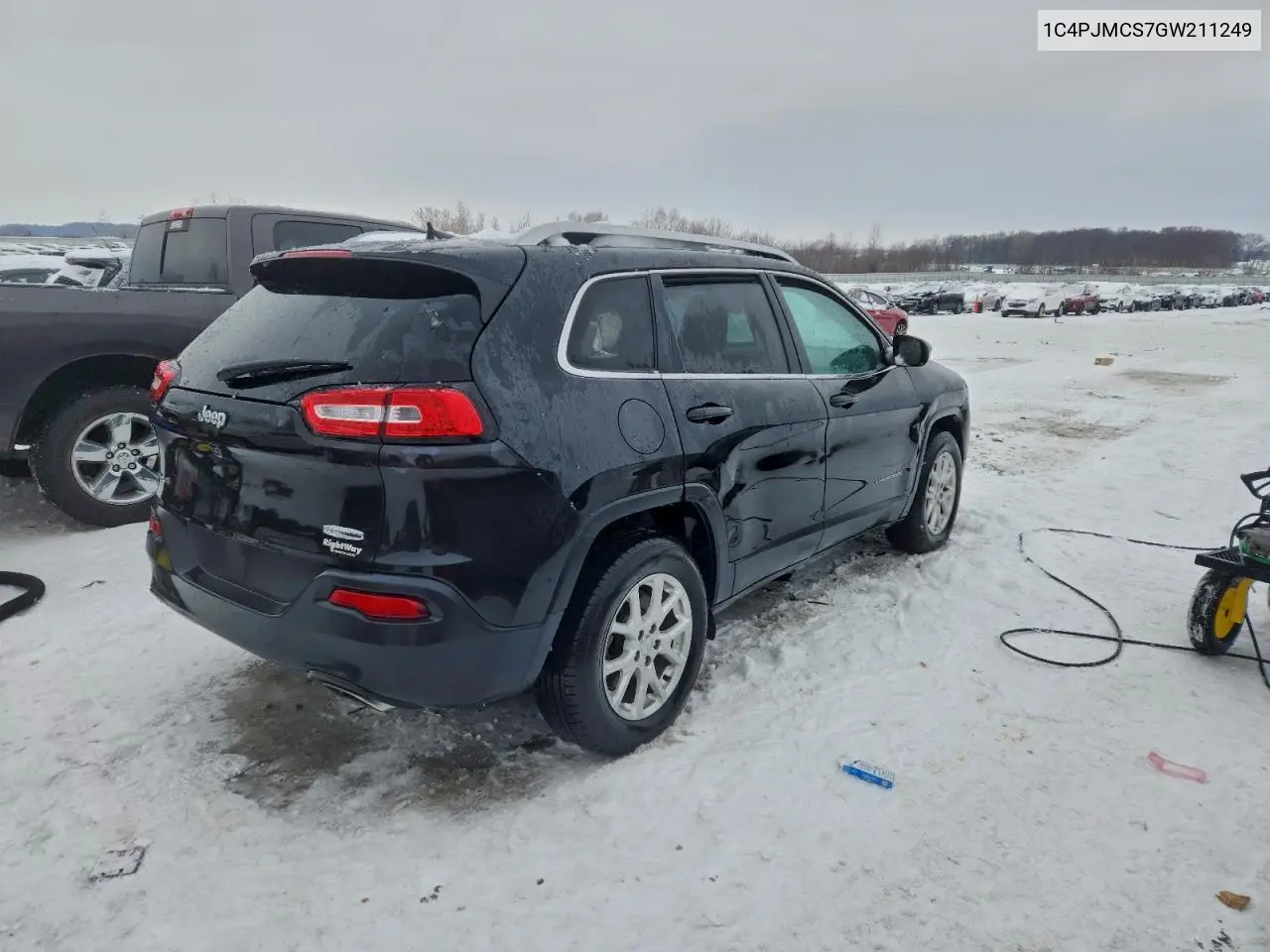 1C4PJMCS7GW211249 2016 Jeep Cherokee Latitude